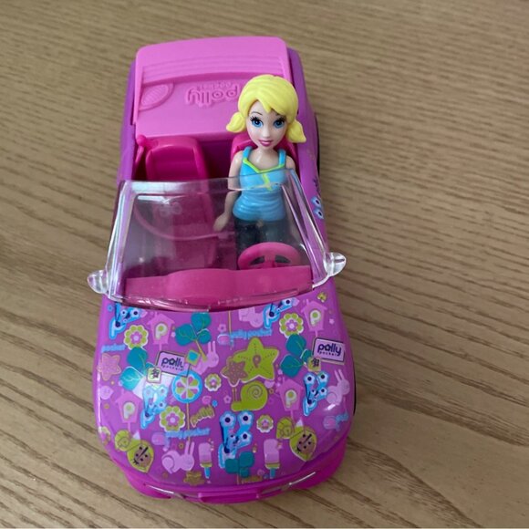 Polly Pocket Large Lot With 5 Dolls 30 + Clothes Carry Bag Case Convertible Car - Picture 4 of 6